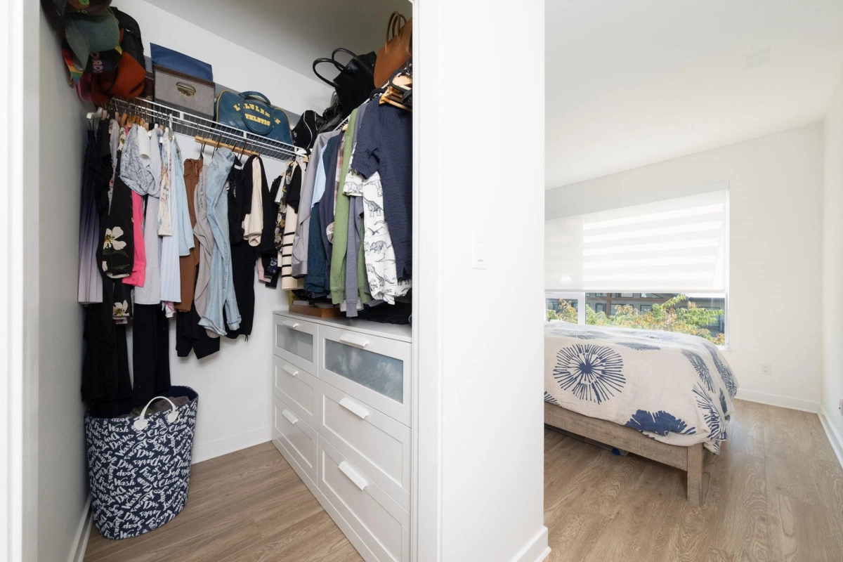 Powder Room Photo of 404 1061 Marine Drive, North Vancouver, BC