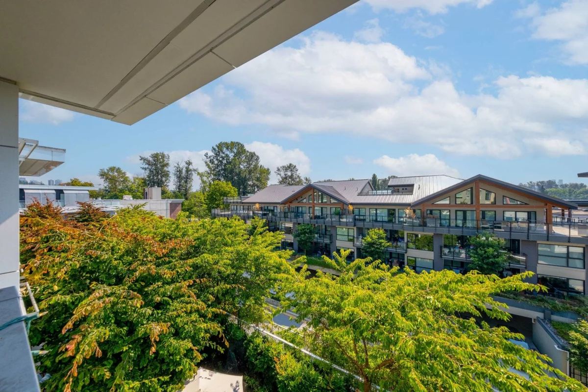 Staircase Photo of 404 1061 Marine Drive, North Vancouver, BC