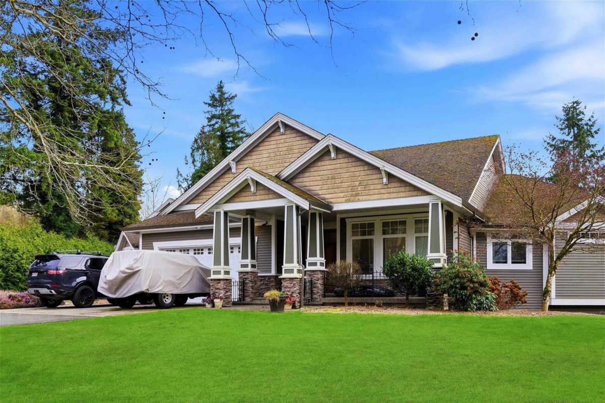 Family Room Photo of 20326 74b Avenue, Surrey, BC
