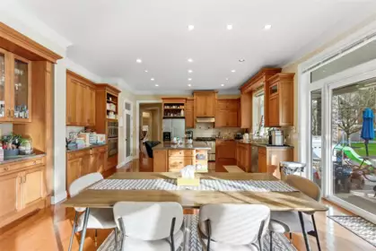 Kitchen Island Photo of 20326 74b Avenue, Surrey, BC