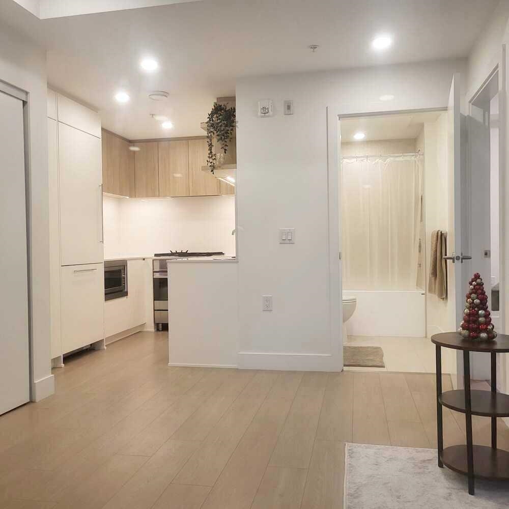 Dining Area Photo of 922 W 49th Avenue, Vancouver, BC