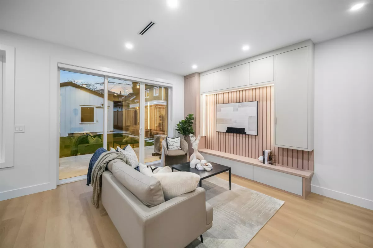 Family Room Photo of 2 3623 Triumph Street, Vancouver, BC