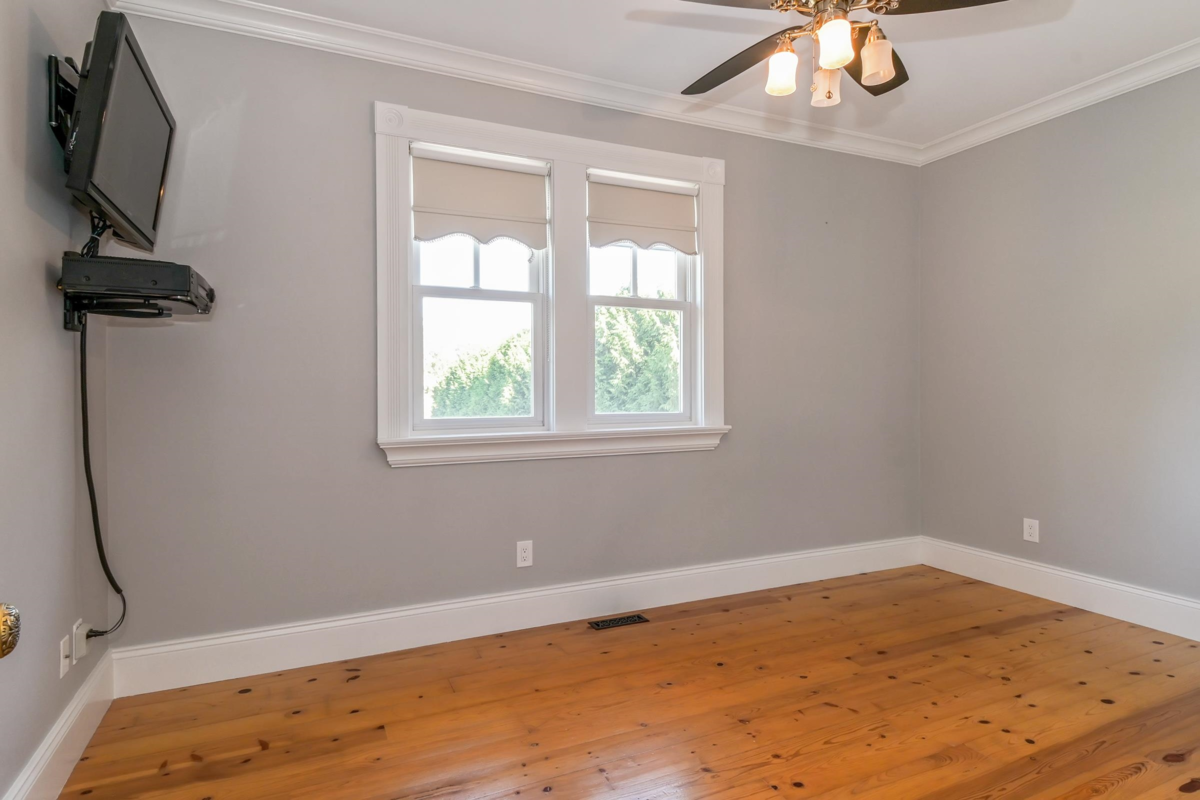 Basement Recreation Room Photo of 1526 232 Street, Langley, BC