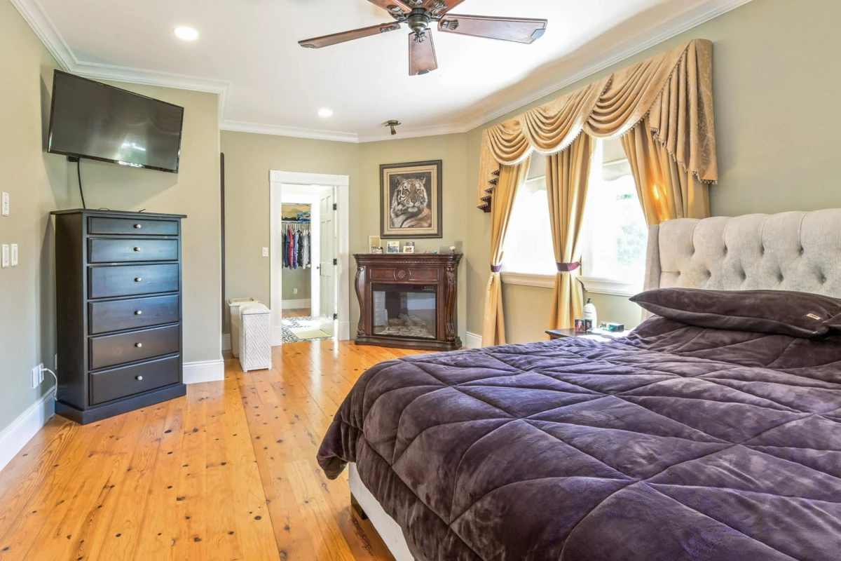 Bedroom 4 Photo of 1526 232 Street, Langley, BC