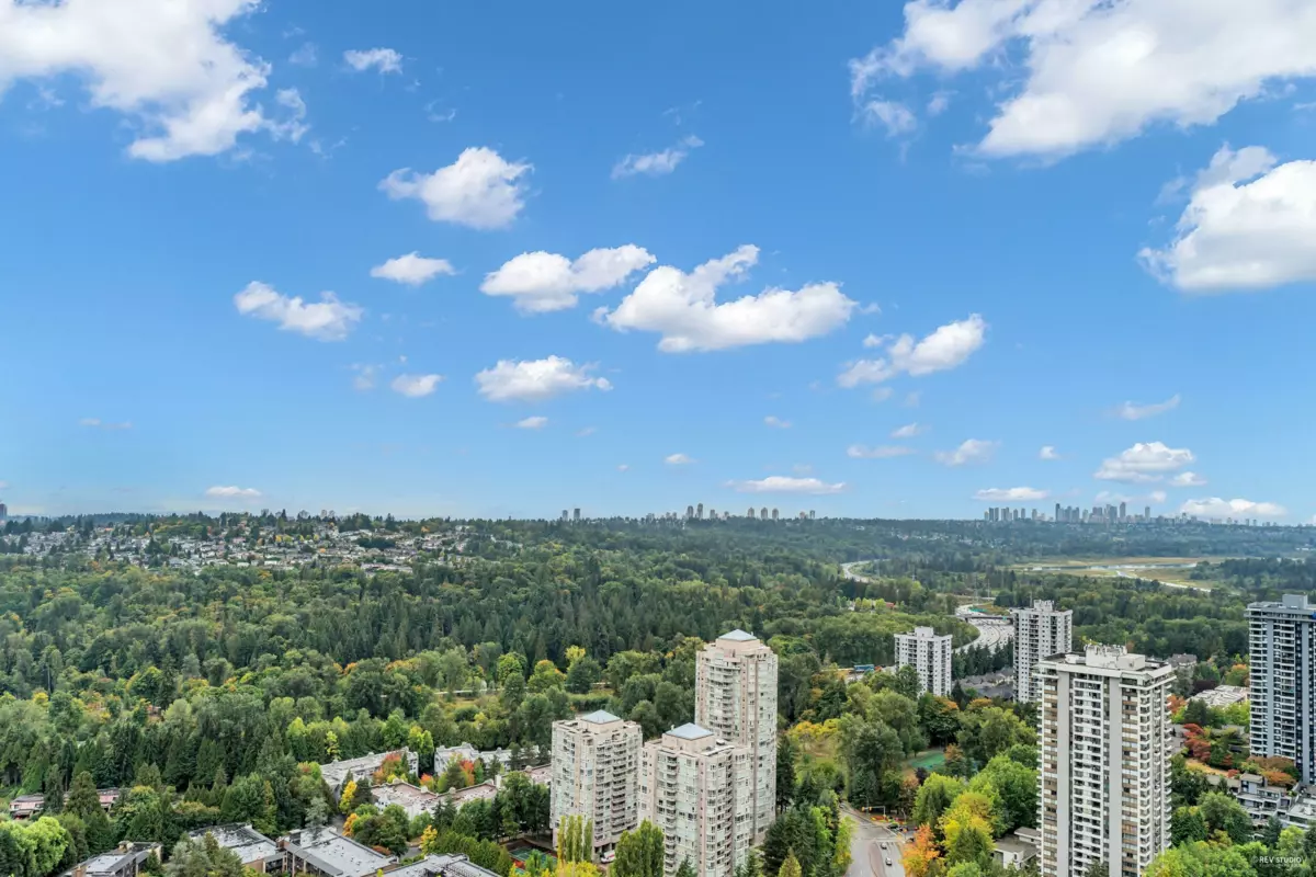 Entry Foyer Photo of 3407 3833 Evergreen Place, Burnaby, BC
