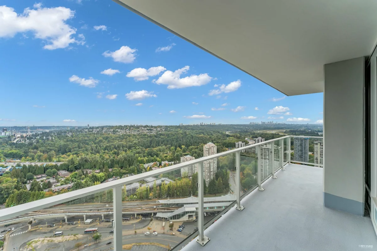 Hallway Photo of 3407 3833 Evergreen Place, Burnaby, BC