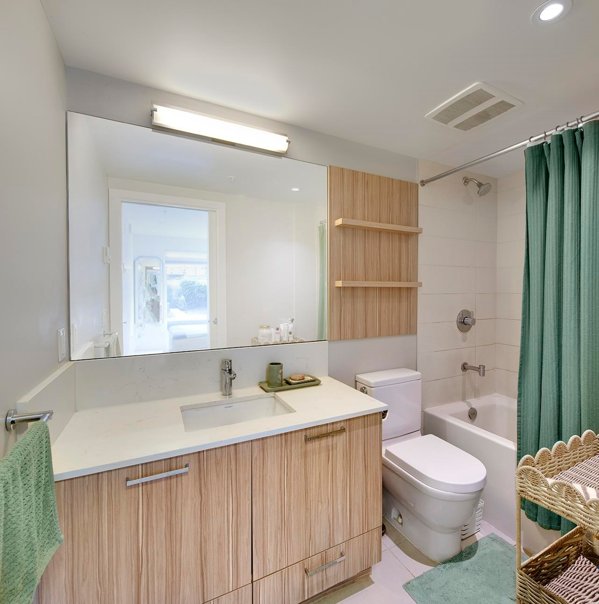 Powder Room Photo of 206 1061 Marine Drive, North Vancouver, BC