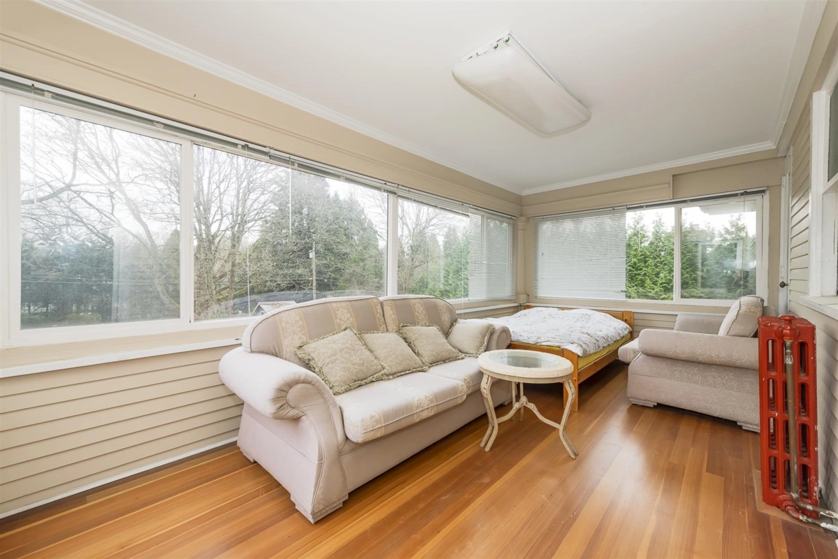 Guest Bathroom Photo of 1453 Laurier Avenue, Vancouver, BC
