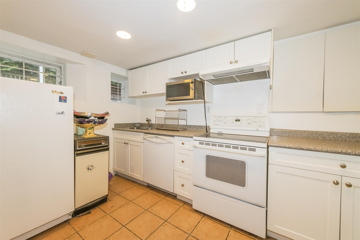 Loft / Bonus Room Photo of 1453 Laurier Avenue, Vancouver, BC