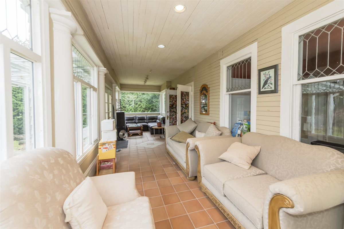 Powder Room Photo of 1453 Laurier Avenue, Vancouver, BC