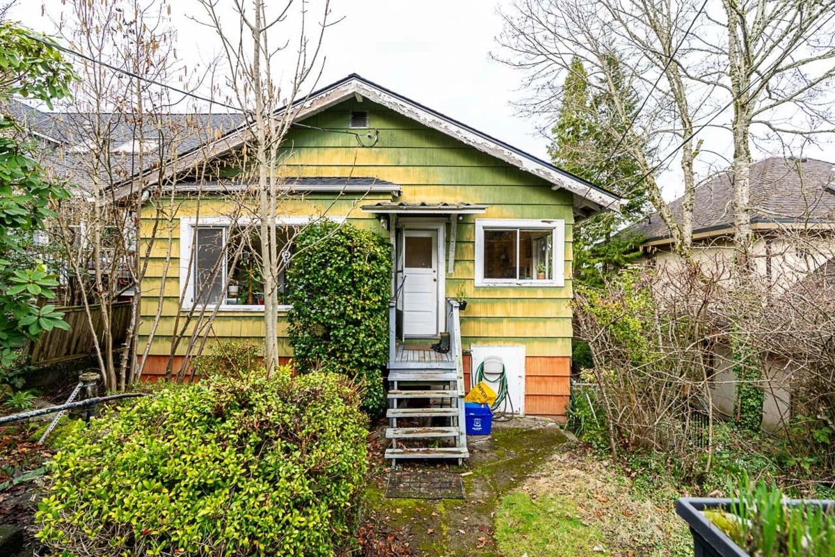 Outdoor Deck Photo of 4534 W 5th Avenue, Vancouver, BC