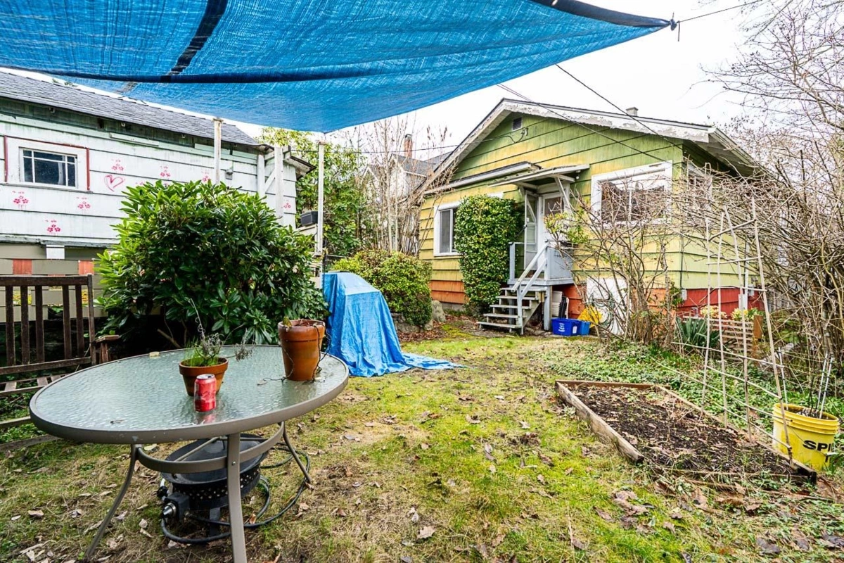 Outdoor Patio Photo of 4534 W 5th Avenue, Vancouver, BC