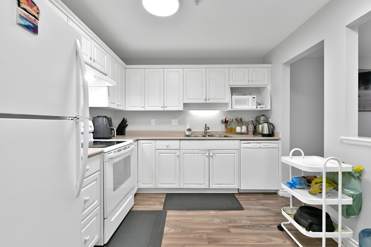 Basement Recreation Room Photo of 306 32075 George Ferguson Way, Abbotsford, BC