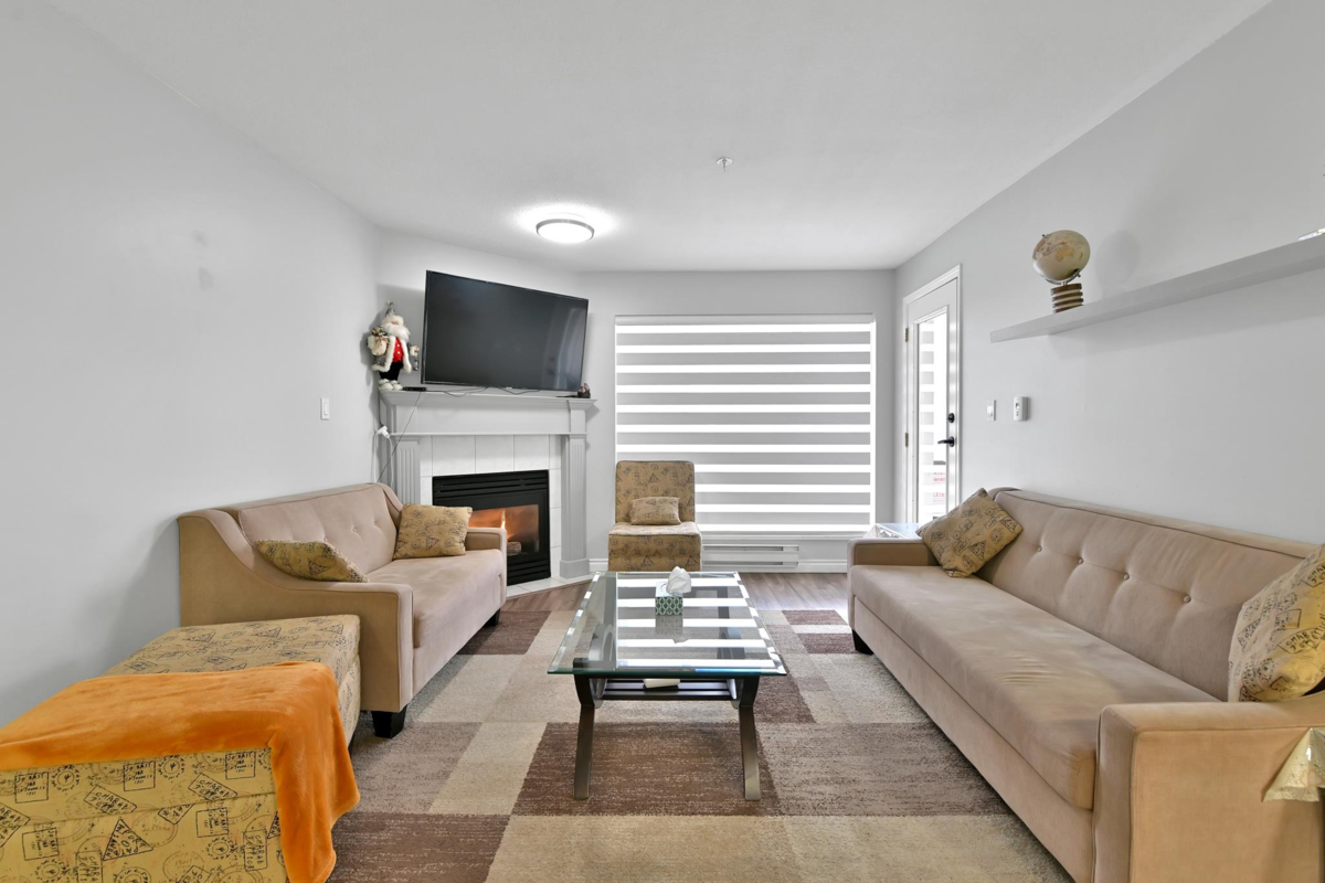 Guest Bathroom Photo of 306 32075 George Ferguson Way, Abbotsford, BC