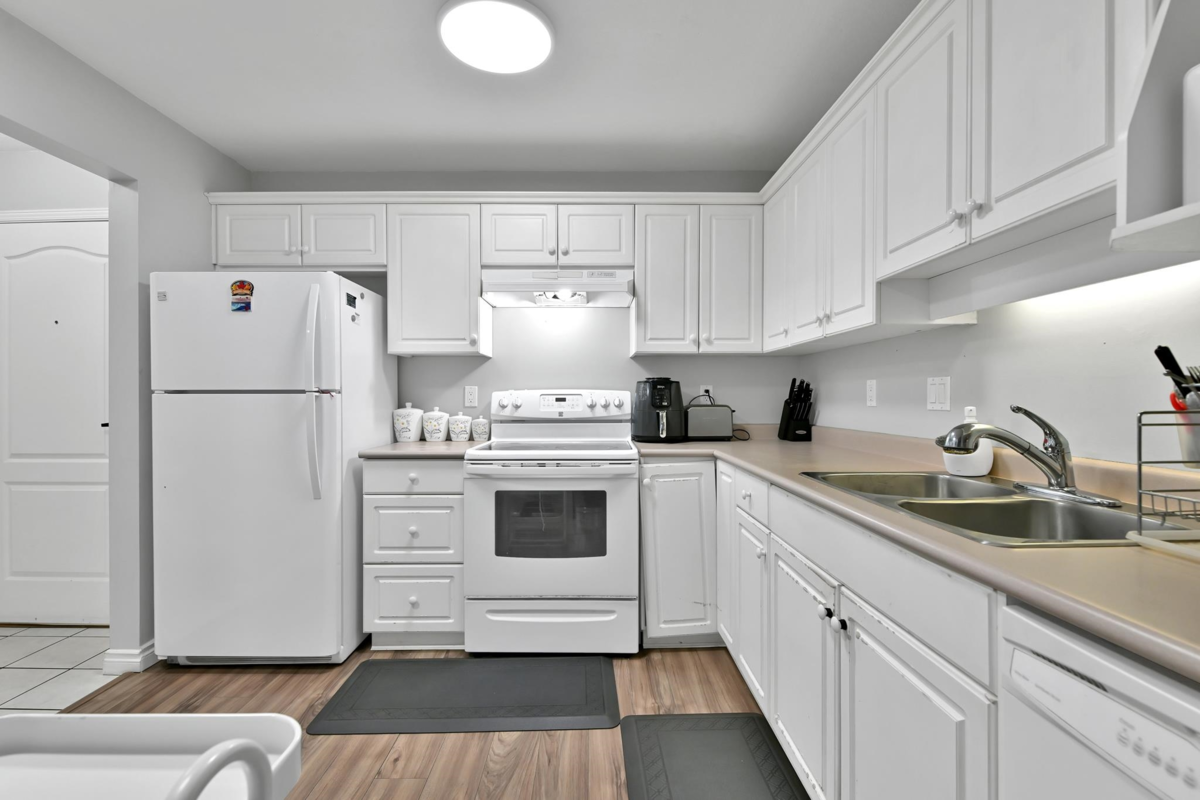 Laundry Room Photo of 306 32075 George Ferguson Way, Abbotsford, BC