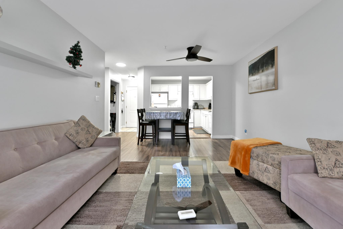 Office / Den Photo of 306 32075 George Ferguson Way, Abbotsford, BC