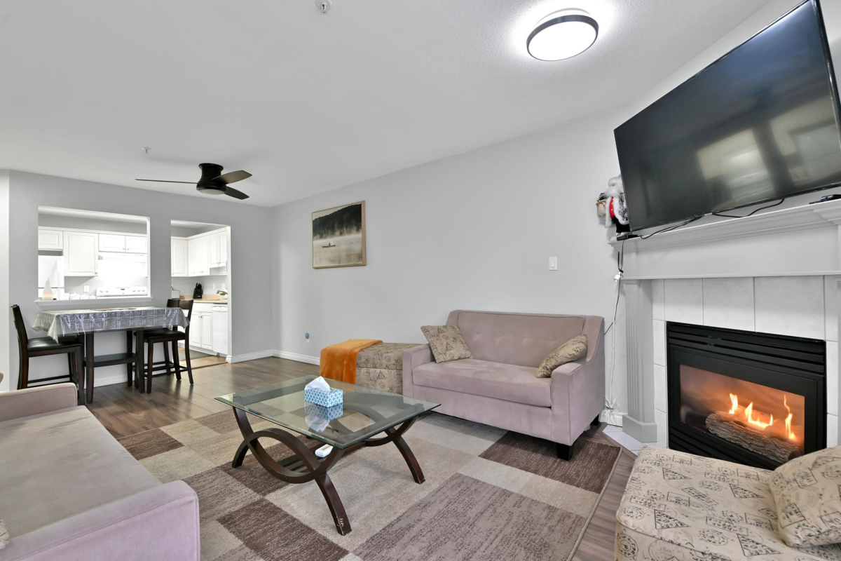 Powder Room Photo of 306 32075 George Ferguson Way, Abbotsford, BC