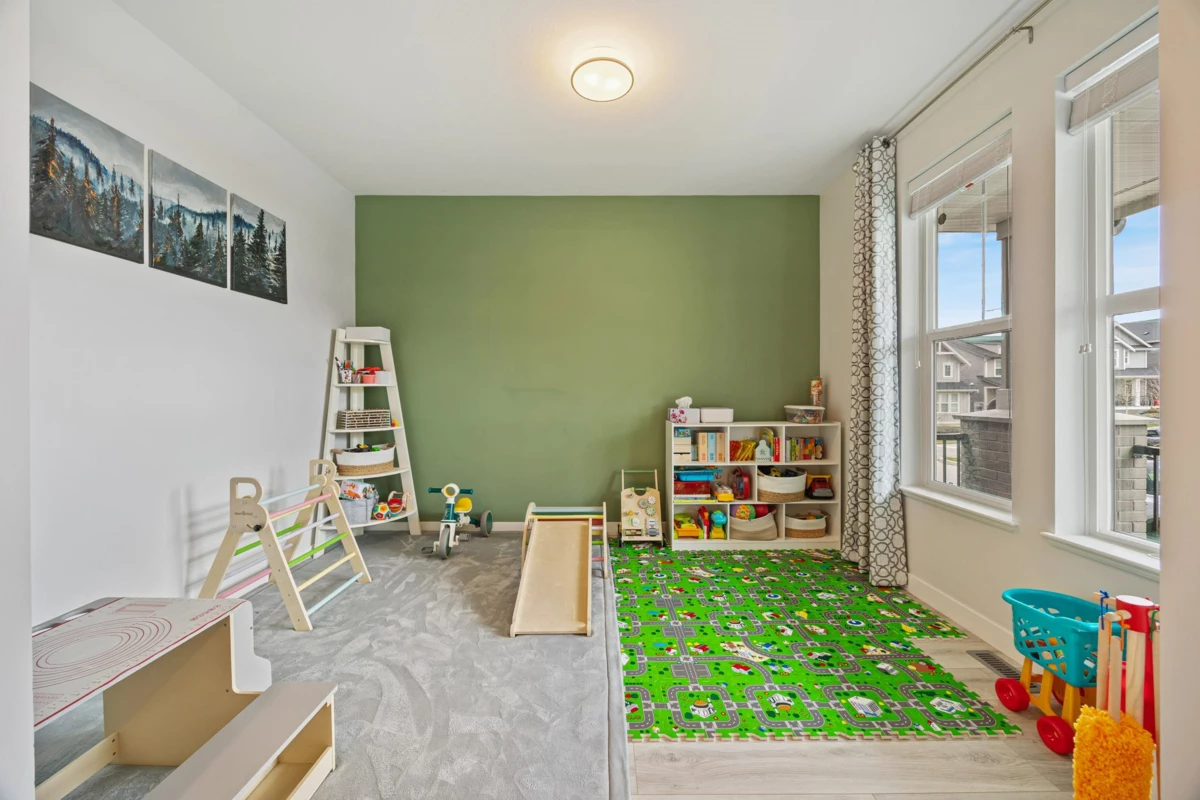 Kitchen Island Photo of 8223 202b Street, Langley, BC