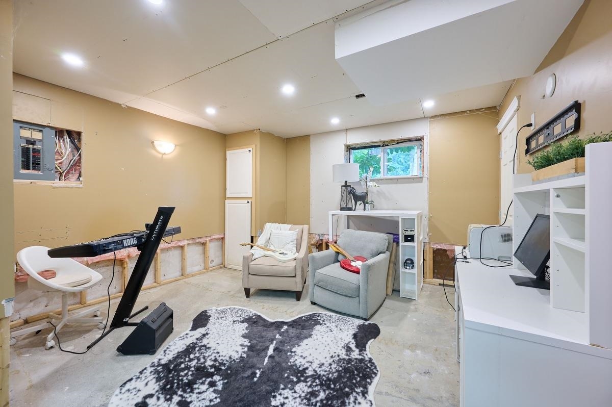 Basement Recreation Room Photo of 13993 Silver Valley Road, Maple Ridge, BC