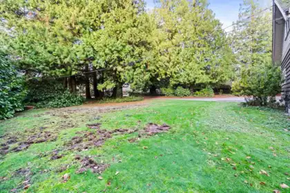 Office / Den Photo of 12686 20 Avenue, Surrey, BC