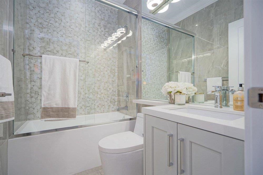 Breakfast Nook Photo of 9131 Steveston Highway, Richmond, BC