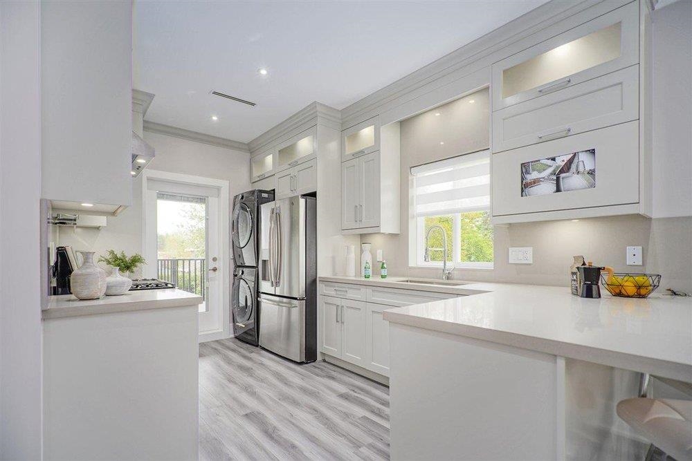 Family Room Photo of 9131 Steveston Highway, Richmond, BC