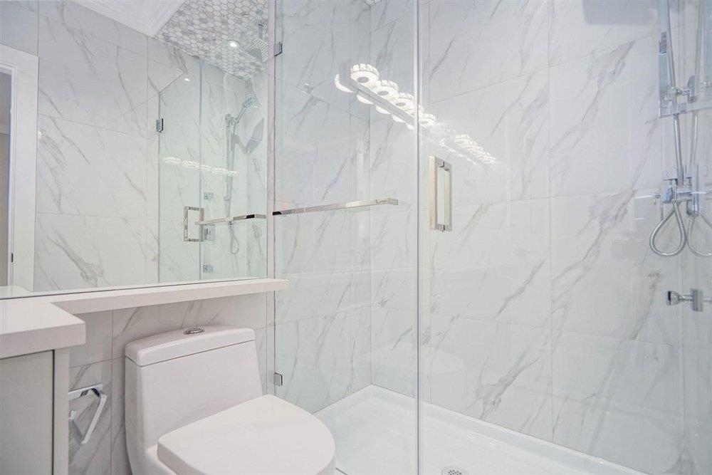 Kitchen Island Photo of 9131 Steveston Highway, Richmond, BC