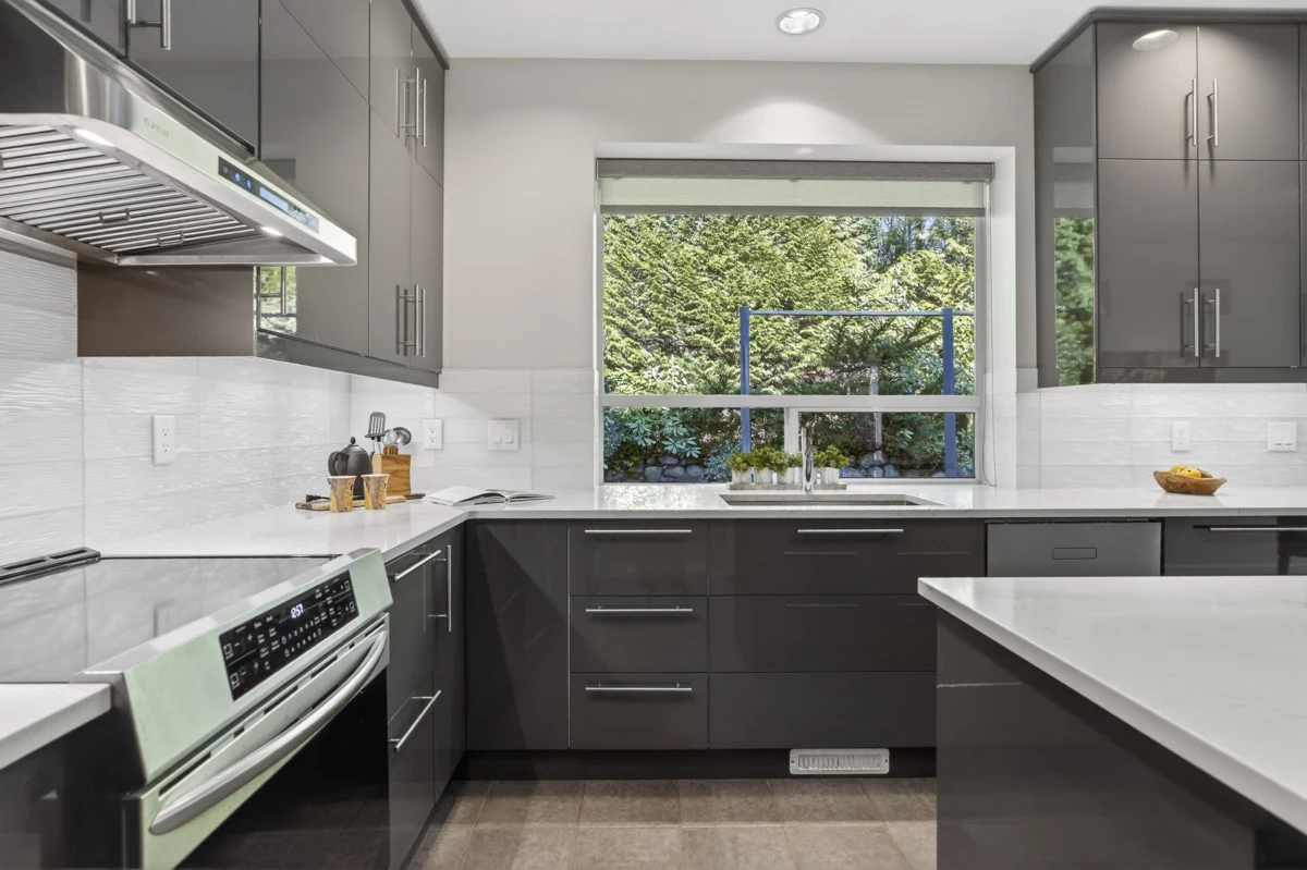 Bedroom 2 Photo of 98 Linden Court, Port Moody, BC