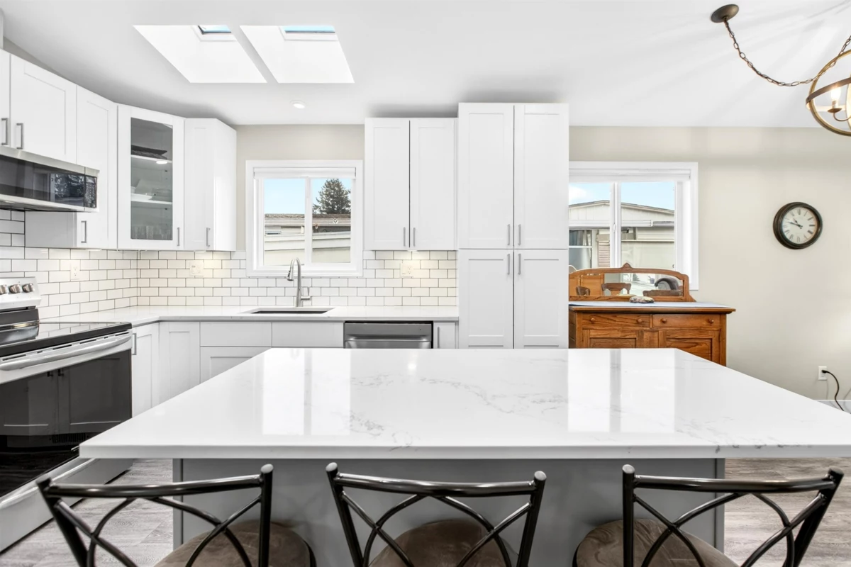 Breakfast Nook Photo of 19635 Planetree Lane, Pitt Meadows, BC