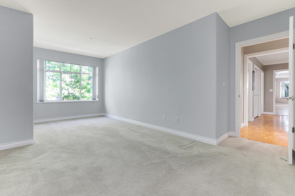 Basement Recreation Room Photo of 303 1280 55 Street, Delta, BC