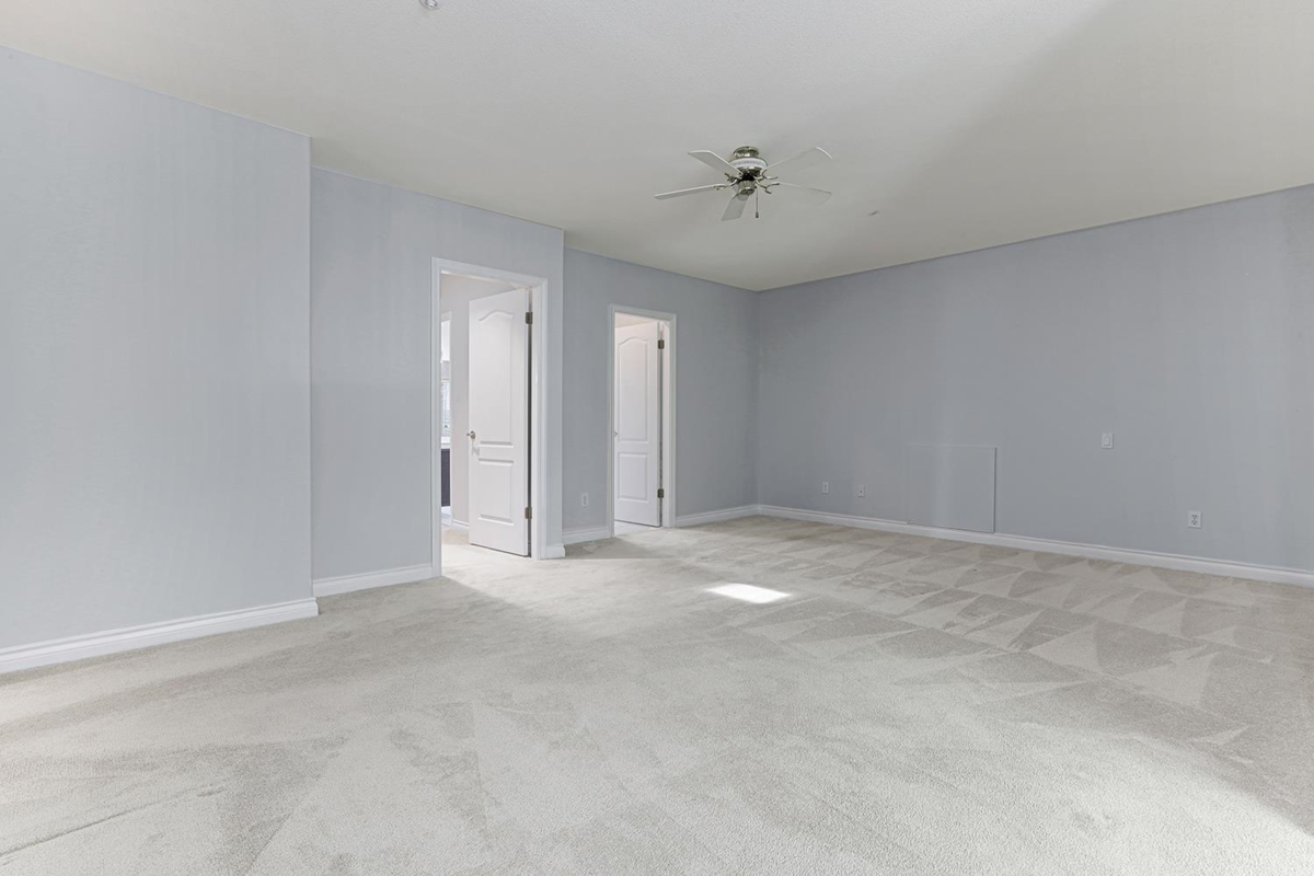 Laundry Room Photo of 303 1280 55 Street, Delta, BC