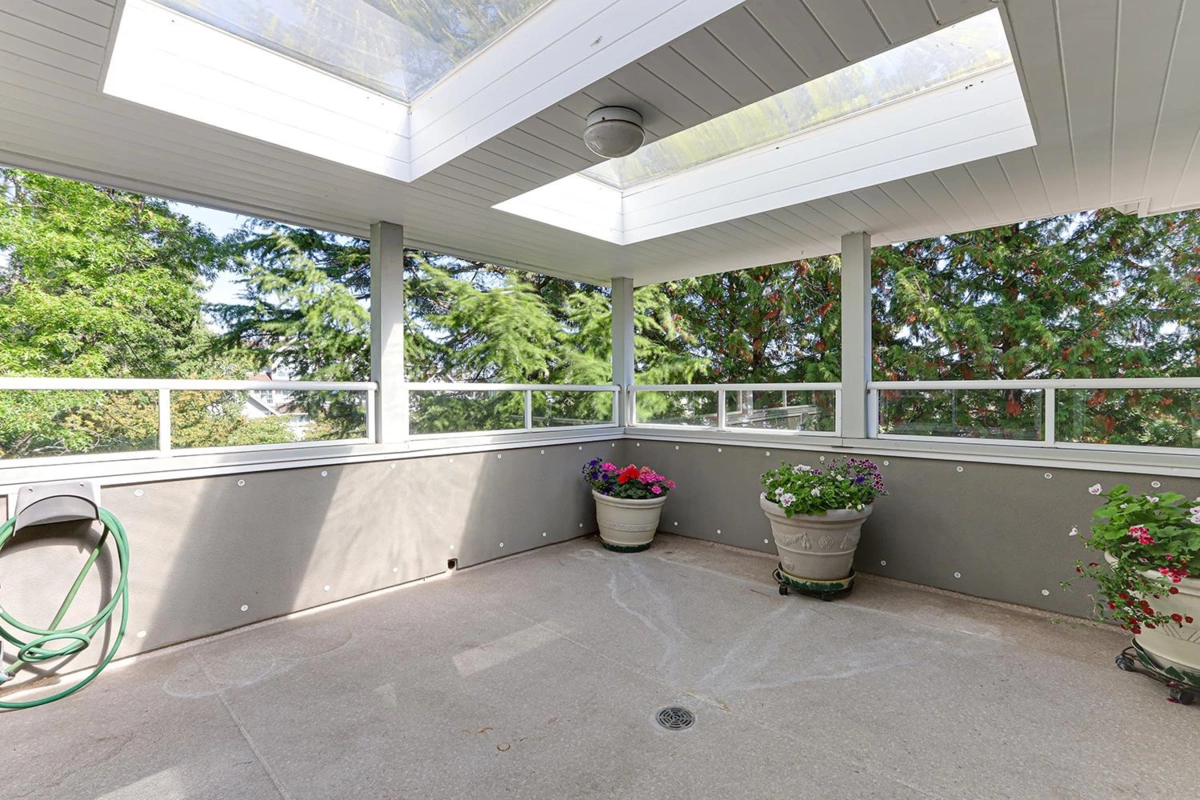 Outdoor Kitchen Photo of 303 1280 55 Street, Delta, BC