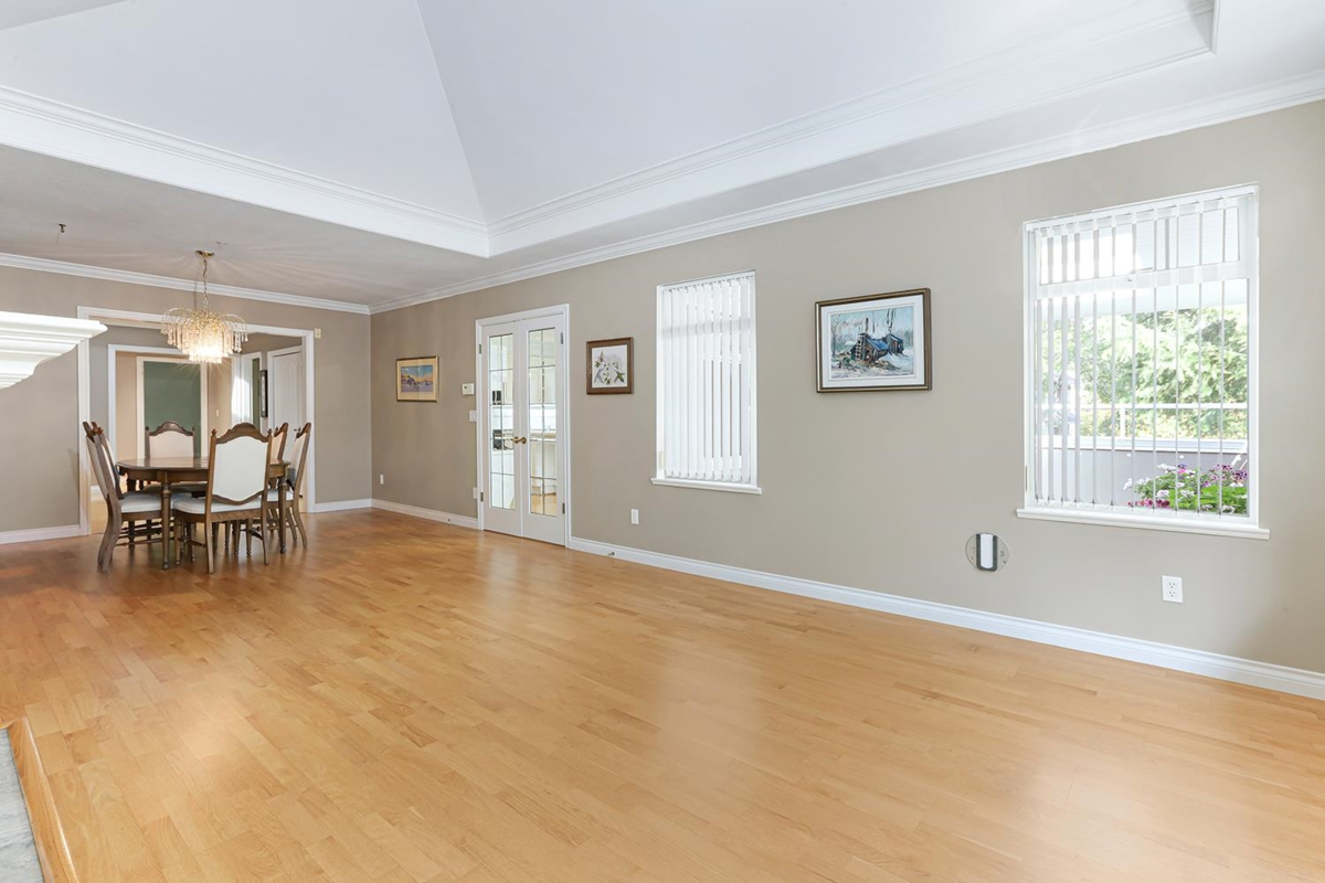 Pantry Photo of 303 1280 55 Street, Delta, BC