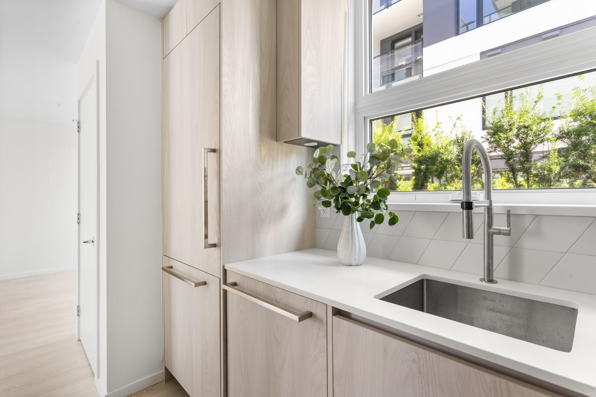 Breakfast Nook Photo of 3249 Clive Avenue, Vancouver, BC