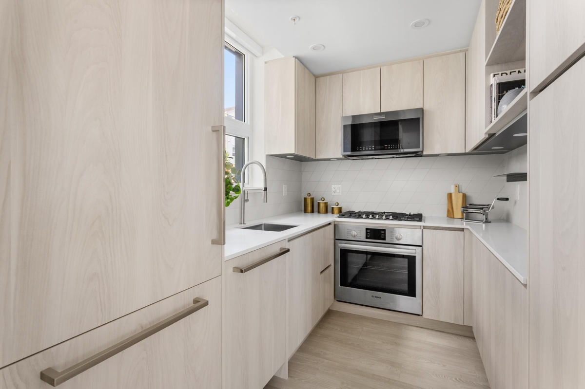 Dining Area Photo of 3249 Clive Avenue, Vancouver, BC