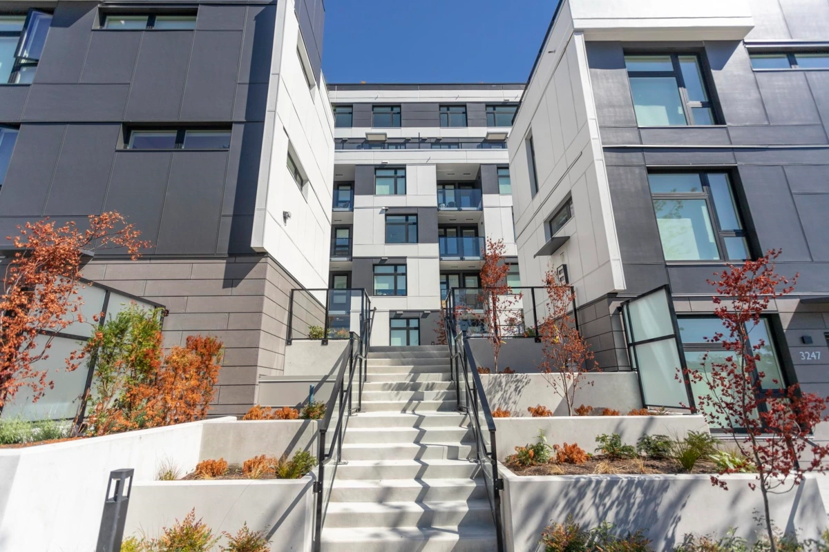 Hallway Photo of 3249 Clive Avenue, Vancouver, BC