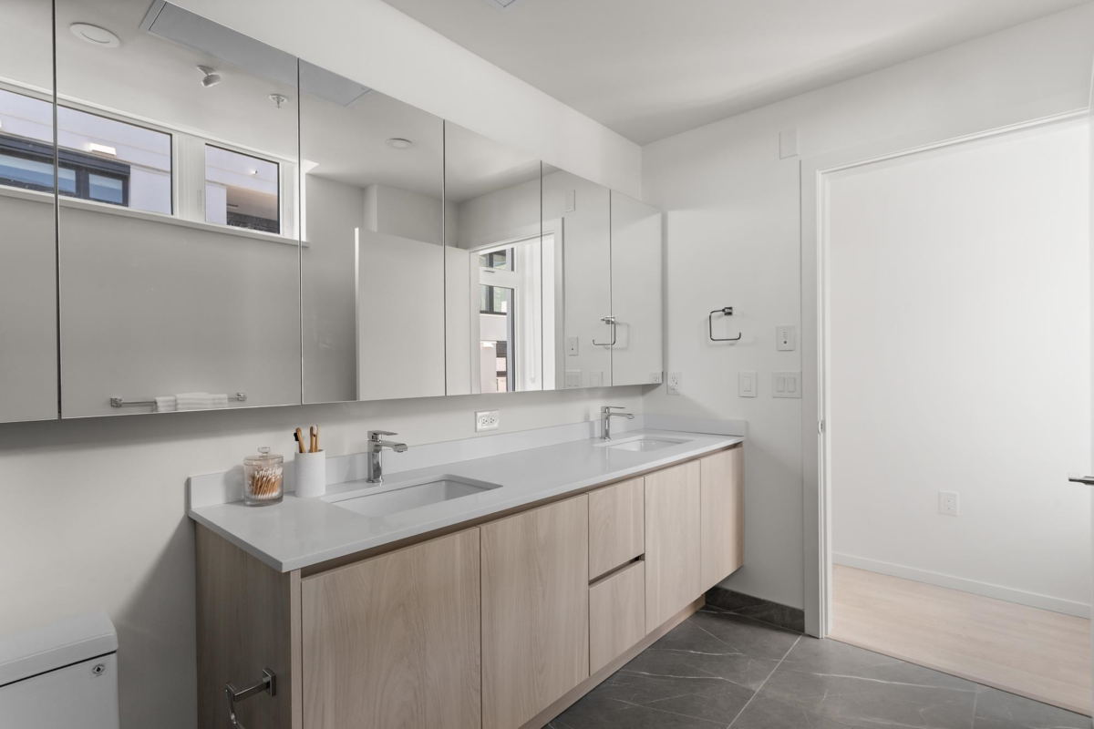 Laundry Room Photo of 3249 Clive Avenue, Vancouver, BC