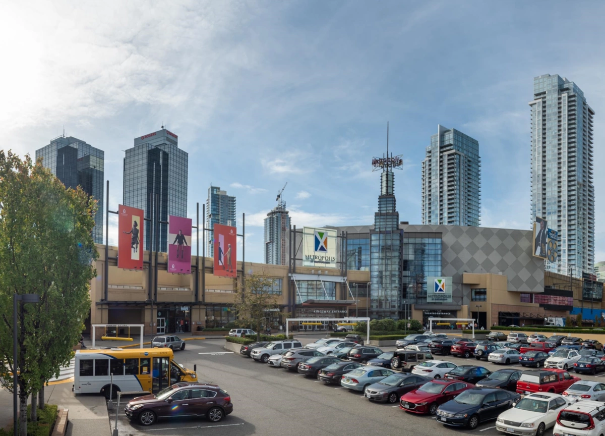 Swimming Pool Photo of 3249 Clive Avenue, Vancouver, BC