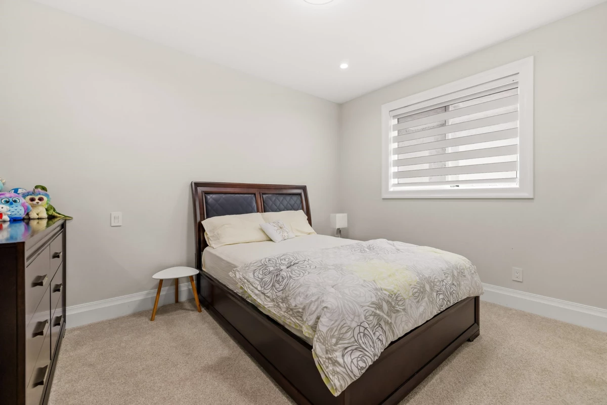 Garage Interior Photo of 15689 106a Avenue, Surrey, BC