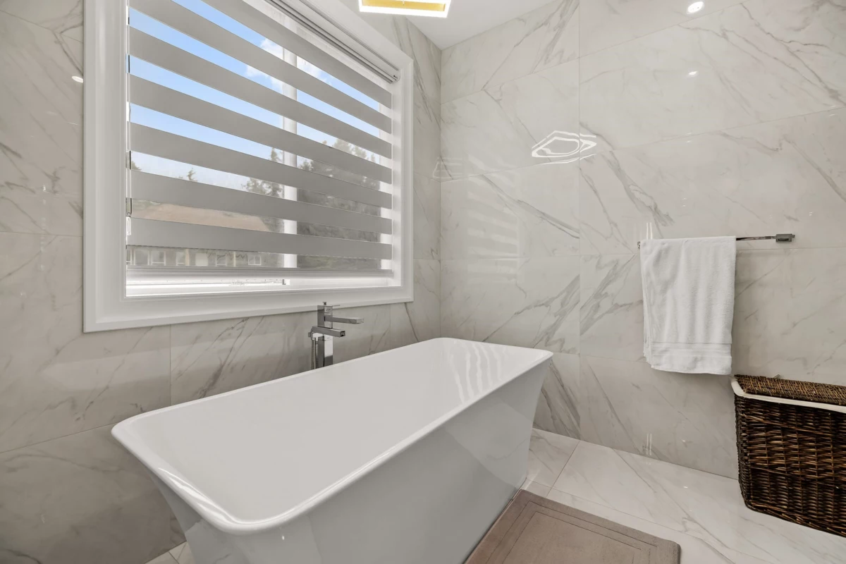 Mudroom Photo of 15689 106a Avenue, Surrey, BC