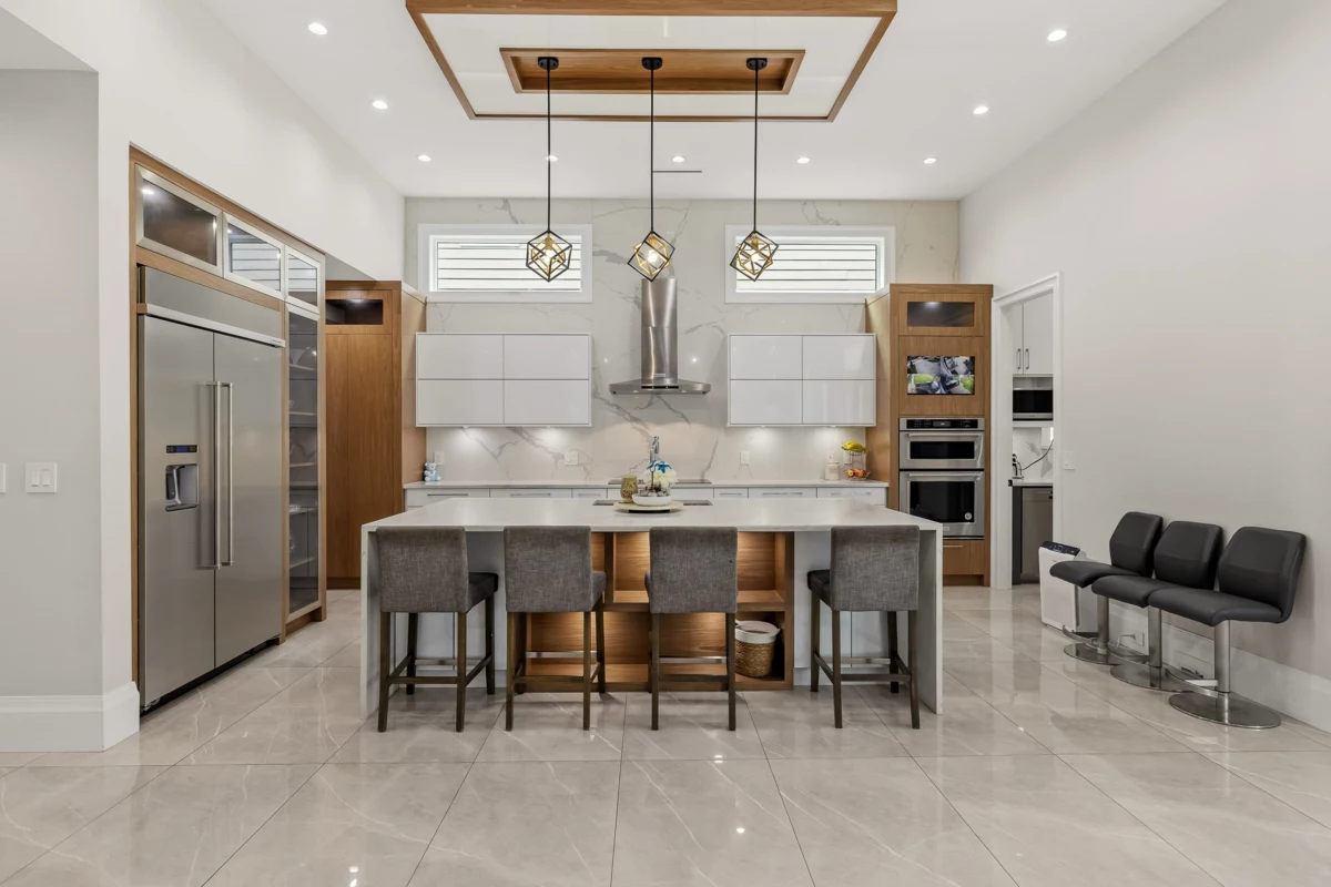 Primary Bathroom Photo of 15689 106a Avenue, Surrey, BC