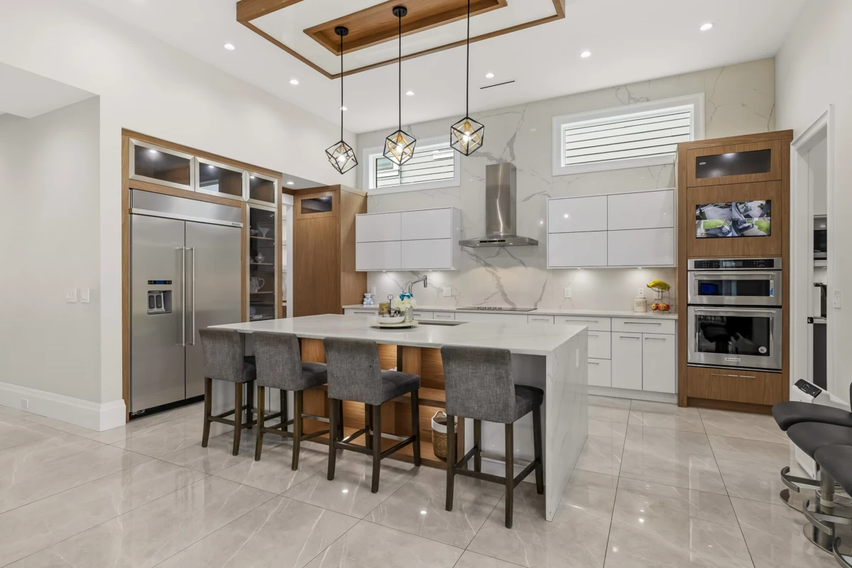 Walk-In Closet Photo of 15689 106a Avenue, Surrey, BC