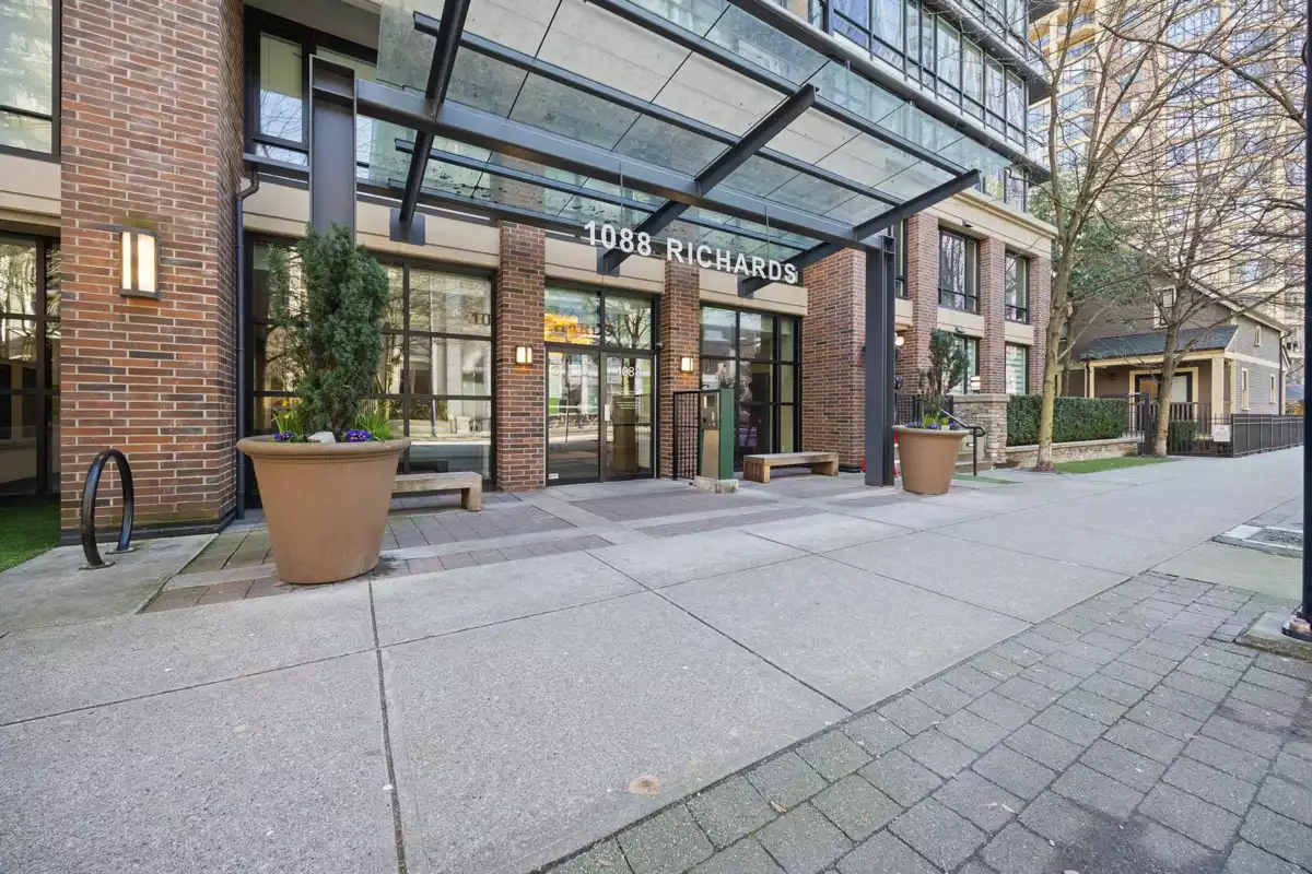 Backyard Photo of 1801 1088 Richards Street, Vancouver, BC