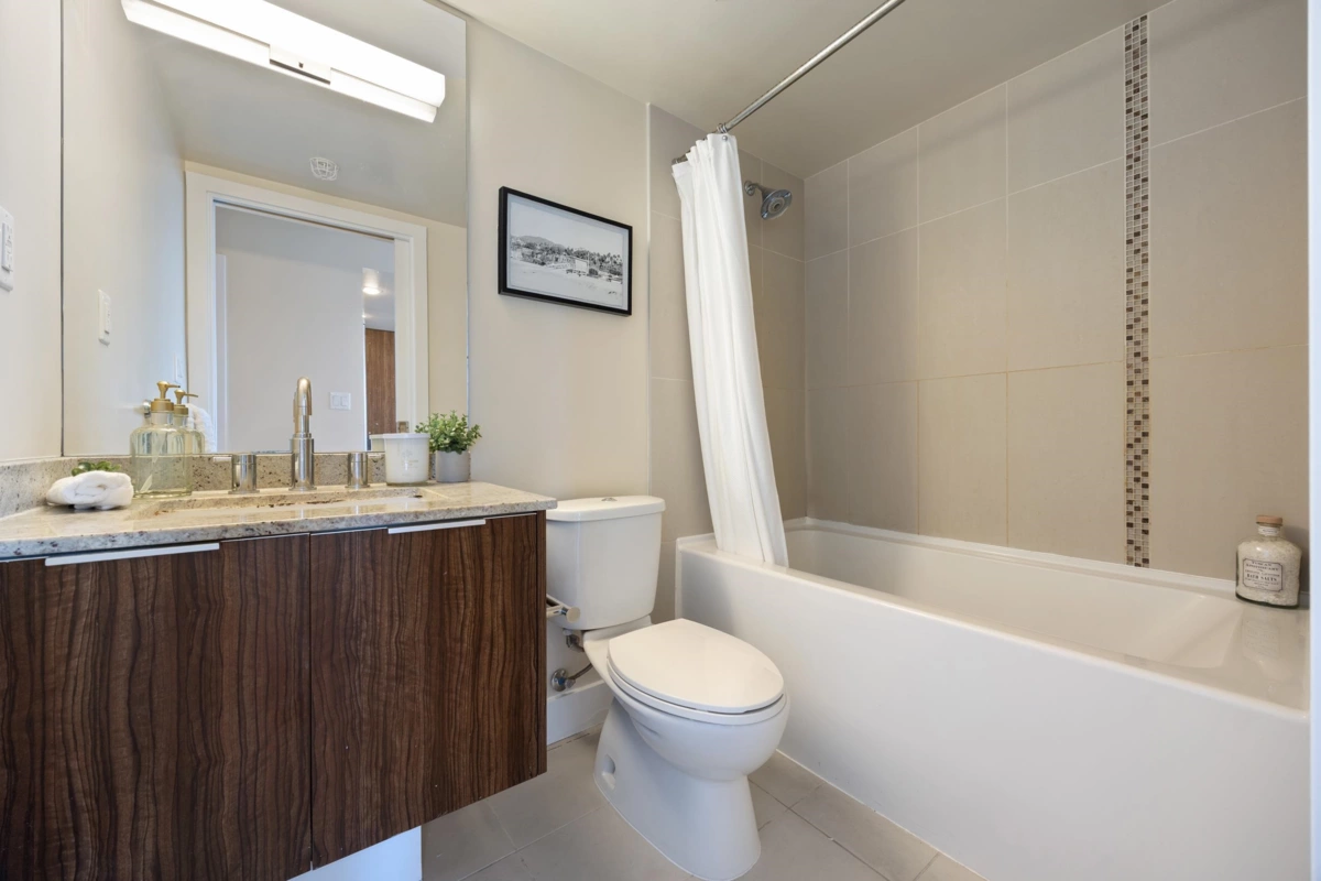 Bedroom 4 Photo of 1801 1088 Richards Street, Vancouver, BC