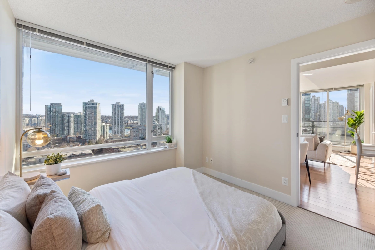 Guest Bathroom Photo of 1801 1088 Richards Street, Vancouver, BC