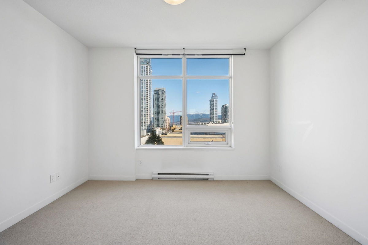 Primary Bathroom Photo of 809 6461 Telford Avenue, Burnaby, BC