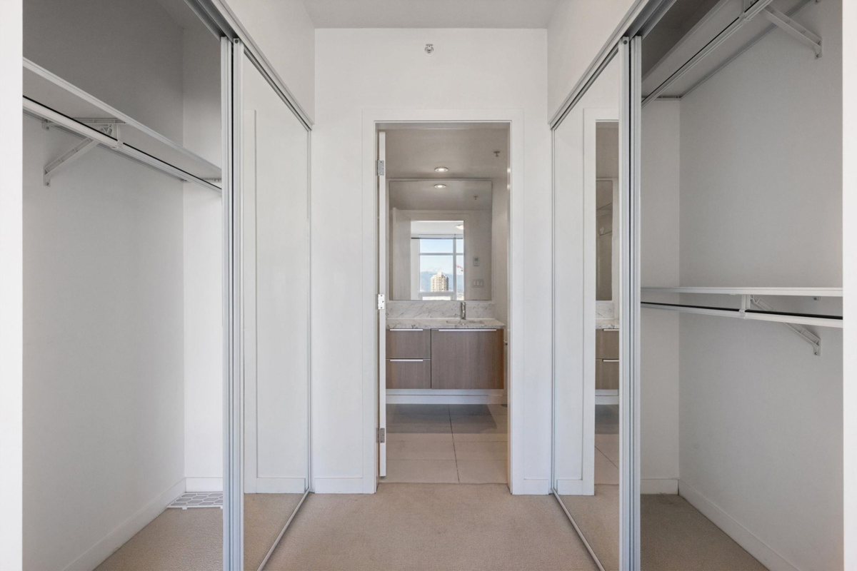 Walk-In Closet Photo of 809 6461 Telford Avenue, Burnaby, BC