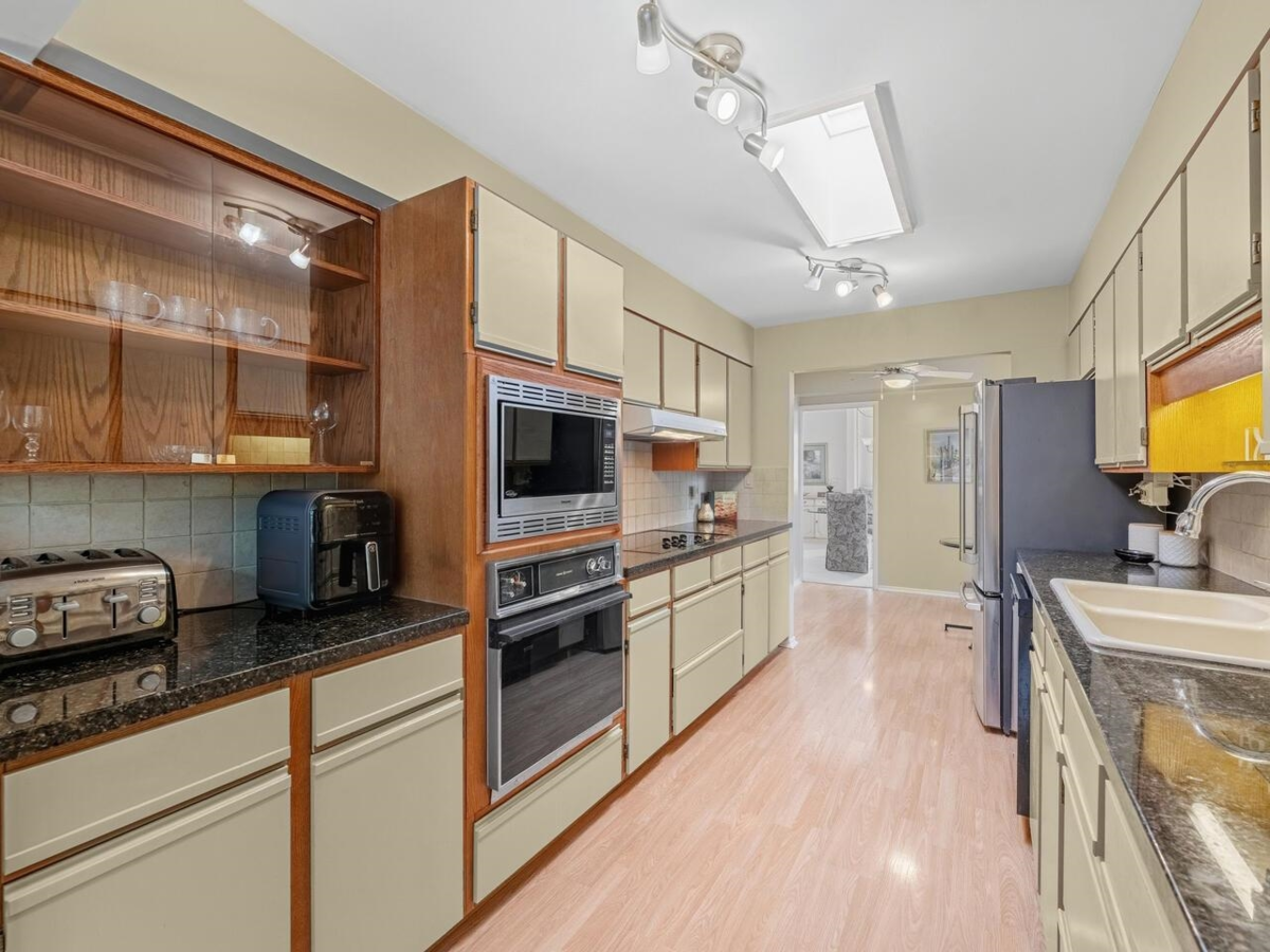 Loft / Bonus Room Photo of 8355 Nelson Avenue, Burnaby, BC