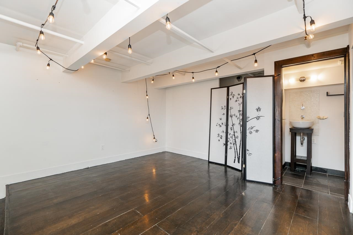 Outdoor Deck Photo of 202 1850 Lorne Street, Vancouver, BC