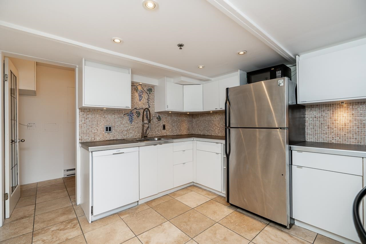 Primary Bathroom Photo of 202 1850 Lorne Street, Vancouver, BC